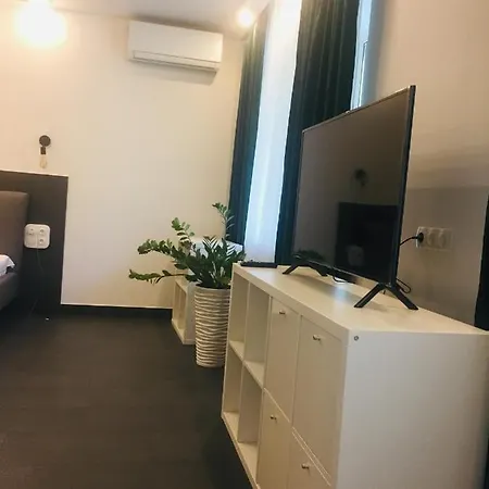 Apartment эксклюзивная на крещатике