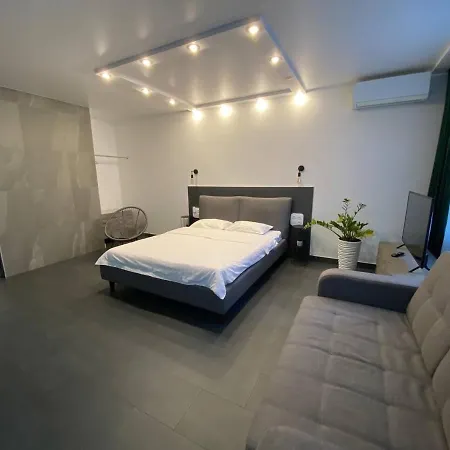 Apartment эксклюзивная на крещатике